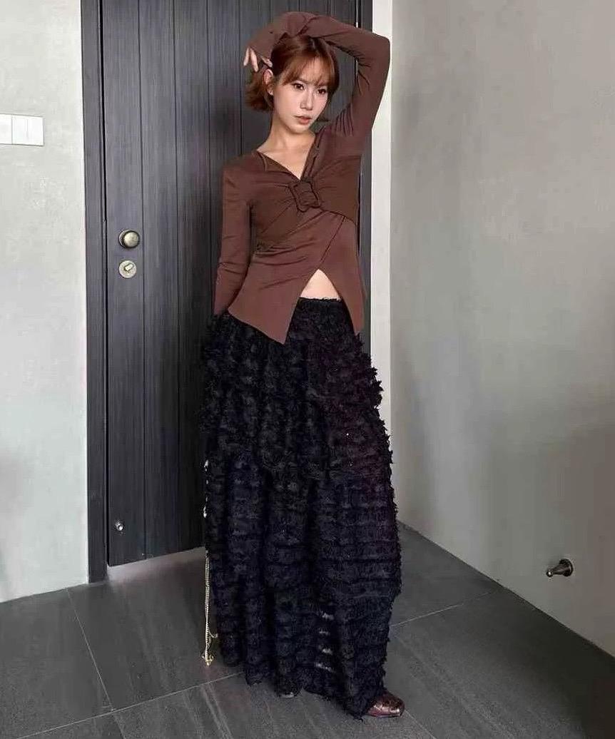 Rogue Knot Detail Top-Brown